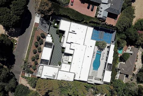 Kylie Jenner's new 34-million-euro mansion - HIGHXTAR.