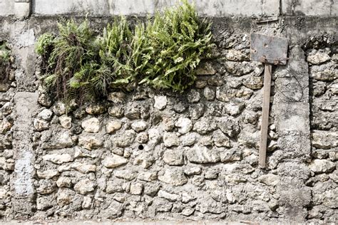 Photo Essay: Makeshift Basketball Courts Across the Philippines | PetaPixel