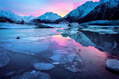 Tasman Lake Ice – Daniel Murray Photography – New Zealand Landscapes and Adventures