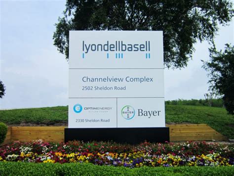 Lyondellbasell - GraphTec - GraphTec