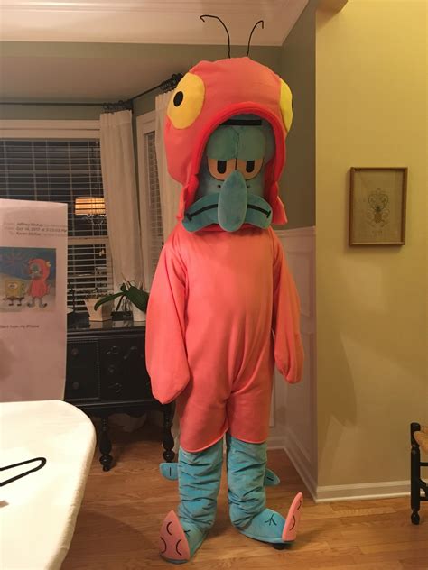 This SpongeBob SquarePants Squidward Costume Is Ready to Meet Everybody ...