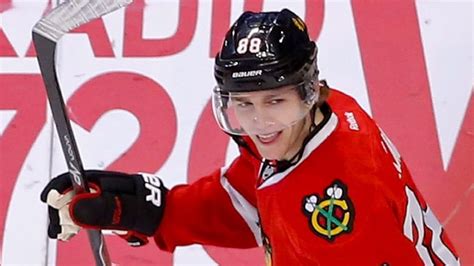 Patrick Kane to return from injury for Stanley Cup playoff opener | CBC ...