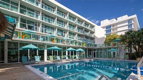 BEST WESTERN PLUS OCEANSIDE INN - Now €176 (Was €̶2̶0̶8̶) - UPDATED ...