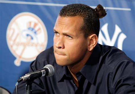 Peyton Manning, Aaron Rodgers and other athletes with man buns - Sports ...