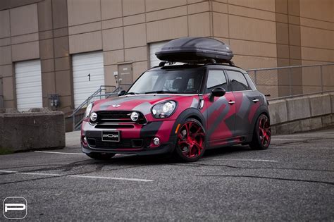 Truly Unique Custom Paint on Mini Countryman with Roof Rack that Grabs ...