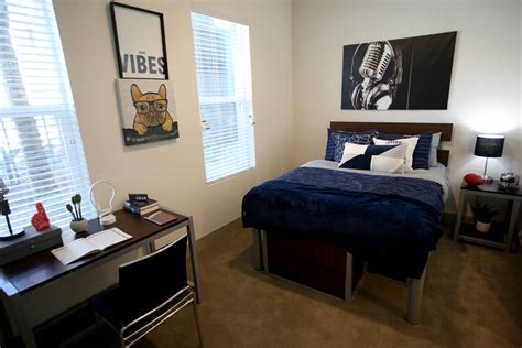 New UNLV dorms are big step toward community on campus | VIDEO | Las Vegas Review-Journal