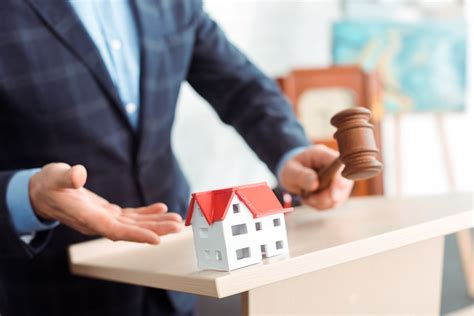 A Guide To Buying A House At Auction - East Coast Law Group