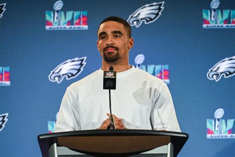 Philadelphia quarterback Jalen Hurts convinced team spirit makes Eagles fly