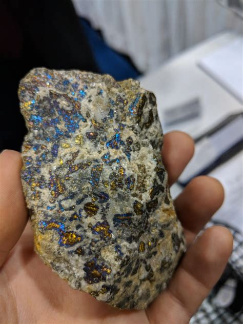 Some incredible copper ore I saw recently. : r/geology