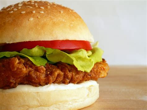 SPICY FRIED CHICKEN SANDWICH | Food People Want