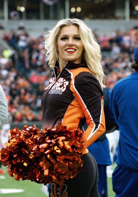 Cincinnati Bengals Cheerleaders | Bengals cheerleaders, Cheerleading, Nfl cheerleaders