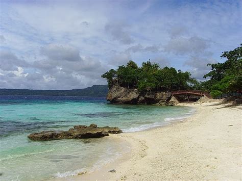 Best Beaches in the Visayas You'll Love Next - Hop 'N Cruise