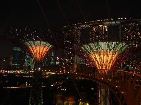 FinalUyuForMichael: Singapore Avatar World - Gardens by the bay