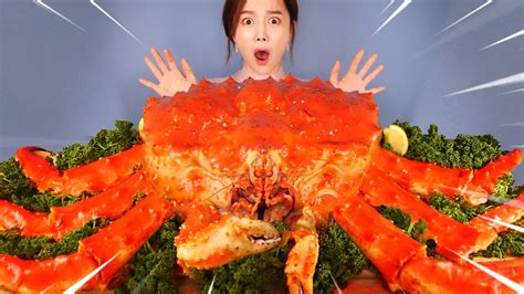 [Mukbang] 5.7KG 역대급 대왕 킹크랩🦀먹방! GIANT KING CRAB ASMR Eatingsound eatingshow Ssoyoung - YouTube