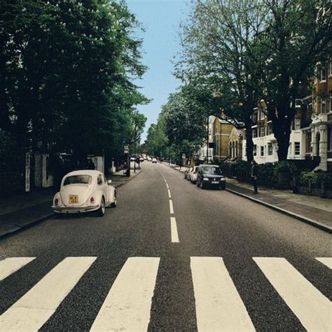 Volkswagen Photoshops Beatles out of Abbey Road Cover, Moves VW Beetle