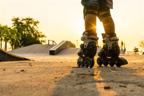 Do Rollerblades Have Brakes On Both Skates? - Jump on Wheels