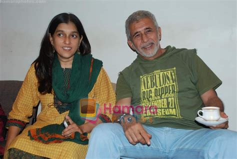 Naseeruddin Shah, Ratna Pathak Shah at Motley theatre group press meet ...