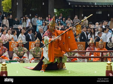 Dancer at Showa Day Ceremony, Meiji Jingu, Tokyo Stock Photo - Alamy