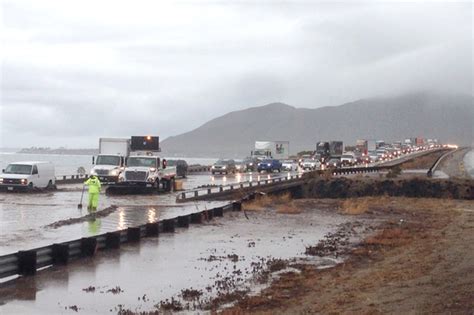 Hola El Nino! Weeks of storms hit drought-parched California - Hawaii Tribune-Herald