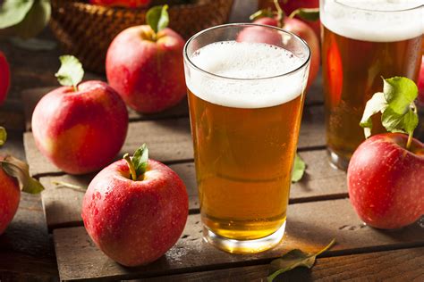 How to make hard apple cider from the comfort of your home