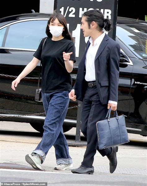 Princess Mako and commoner husband Kei Komuro stroll in New York City ...