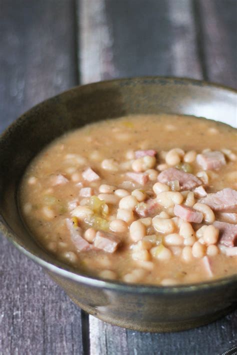 Slow Cooker Navy Bean and Ham Soup - Mirlandra's Kitchen