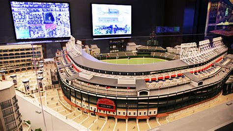 Cubs showcase revised Wrigley Field renovations - tribunedigital ...