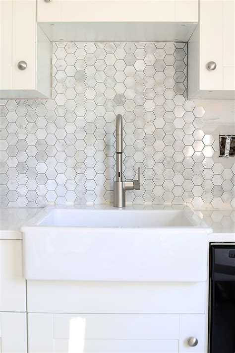 Hexagonal Tile Kitchen Backsplash – Things In The Kitchen