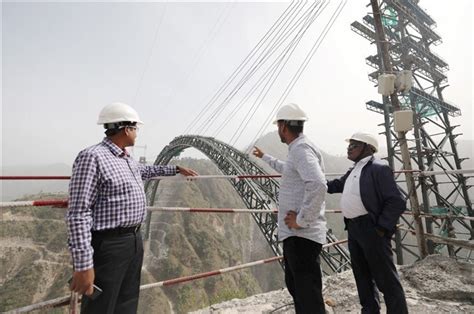 Construction Of World's Highest Railway Bridge At Chenab River In Reasi Photos: HD Images ...