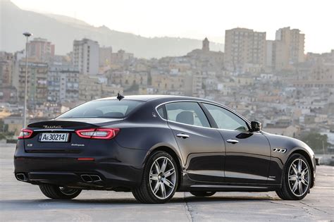 2017 Maserati Quattroporte Review