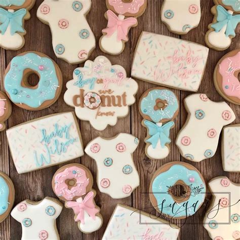 24 Smart and Lovely Cookie Ideas for Gender Reveal Party