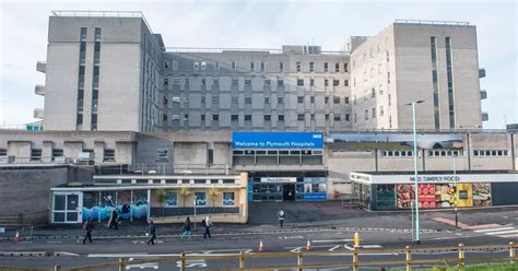 Derriford Hospital praises 'brilliant staff' after relentless weekend - Plymouth Live