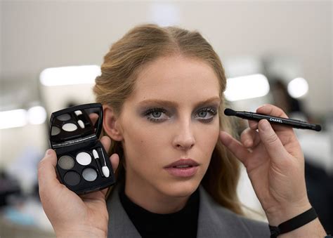 Chanel Makeup Looks from Fall/Winter 2023/24 Ready-to-Wear Show - Special Madame Figaro Arabia