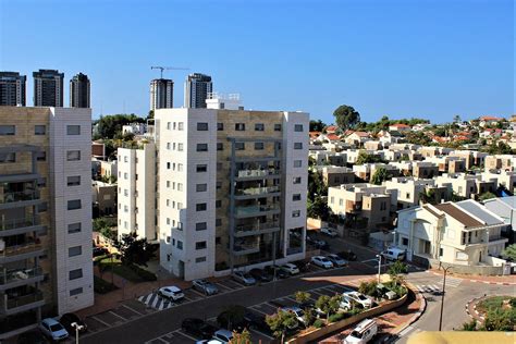 Rehovot | Building, Structures, Multi story building