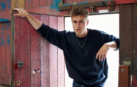 Sam Fender – ‘Seventeen Going Under’ review: the artist as a young man