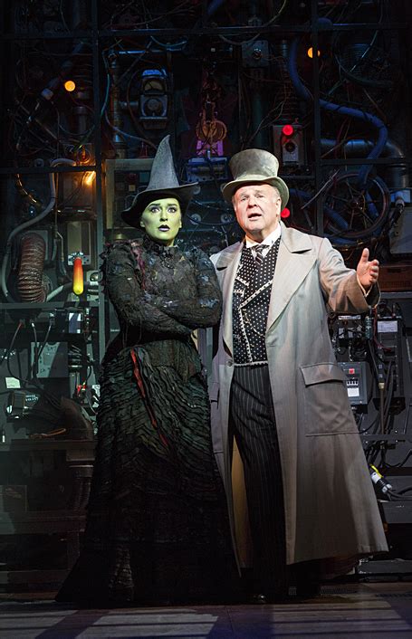 Broadway.com | Photo 20 of 23 | Wicked: National Tour Show Photos