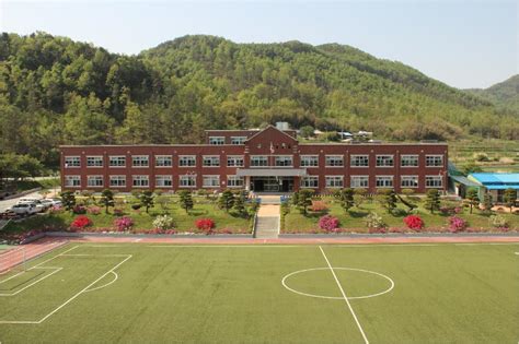 This Is What An Elite Korean High School Serves Students For Lunch - Koreaboo