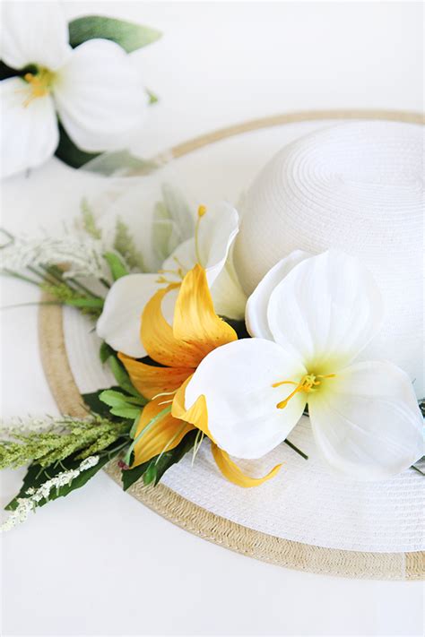 » MY DIY | Flower Derby Hat