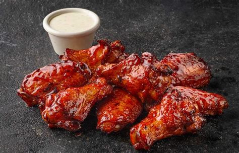 Wing Delivery Near Me - Chicken Wing Delivery Near Me | Papa John's