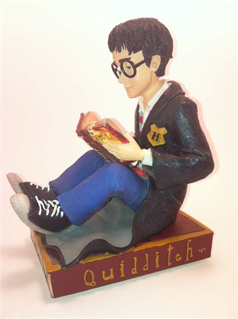 Harry Potter "Quidditch" Bookend by Enesco, with box. $10 | Harry potter quidditch, Harry potter ...