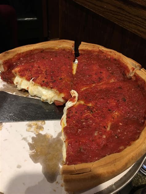 A Chicago deep dish cheese pizza. Yumm : r/Pizza