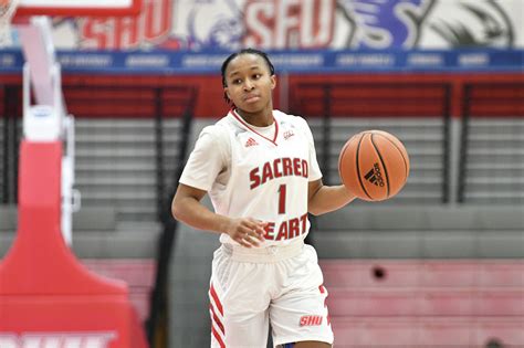 Sacred Heart women's basketball unanimously tops NEC preseason poll