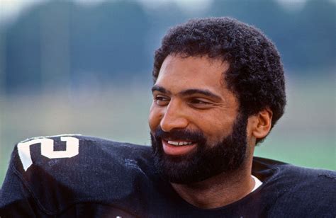 NFL Legend Franco Harris Passes Away at 79 - EBONY