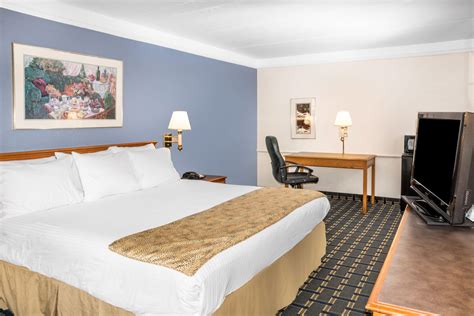 Days Inn by Wyndham Houston | Houston, TX Hotels