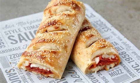 Cheesy Pepperoni Stromboli | Slaylebrity