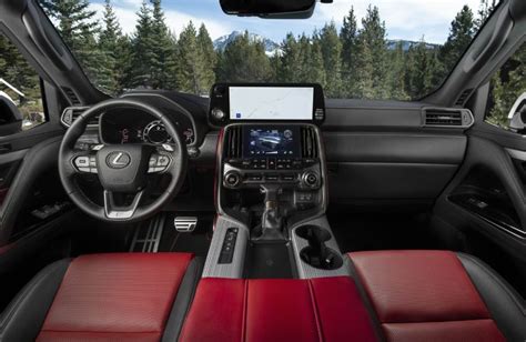 What is the interior of the 2023 Lexus LX 600 SUV like?