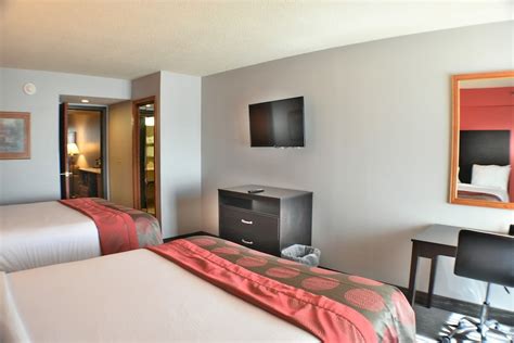 Ramada by Wyndham Sioux Falls Airport-Waterpark & Event Ctr Sioux Falls, South Dakota, US ...