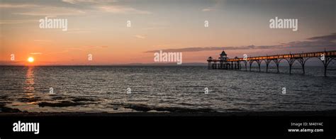 Sunset at Clevedon Pier, Bristol Stock Photo - Alamy