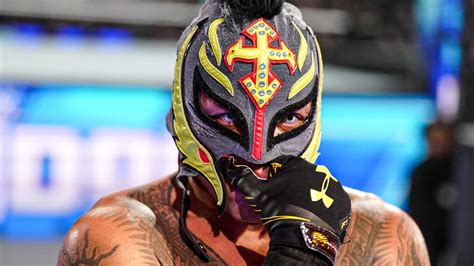 Rey Mysterio snaps and punches his son Dominik!: SmackDown, March 24, 2023 | WWE