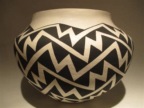 Acoma Pot by Margaret Seymour (Large!) | Native american pottery ...